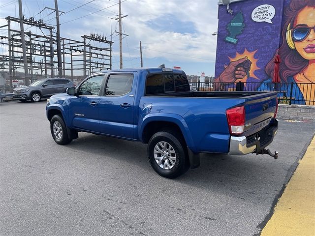 2016 Toyota Tacoma SR