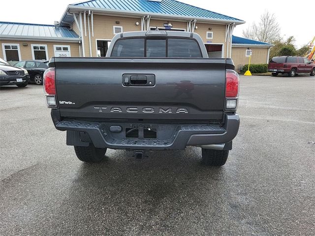 2016 Toyota Tacoma SR