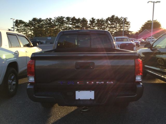 2016 Toyota Tacoma SR