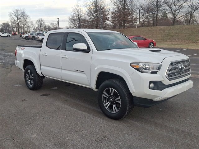 2016 Toyota Tacoma TRD Sport