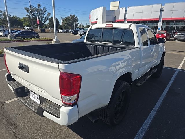 2016 Toyota Tacoma SR