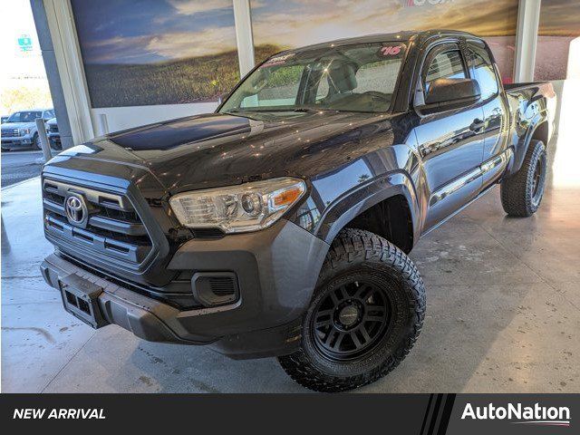 2016 Toyota Tacoma SR