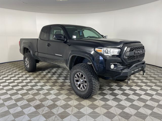 2016 Toyota Tacoma SR