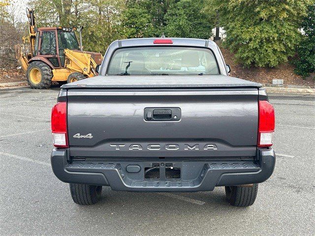 2016 Toyota Tacoma SR