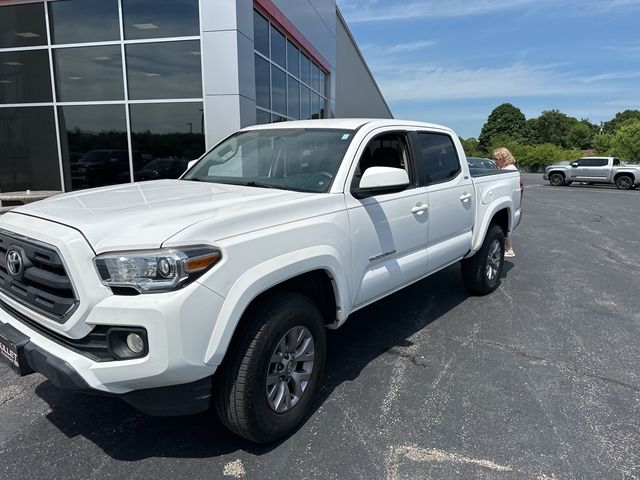 2016 Toyota Tacoma SR5