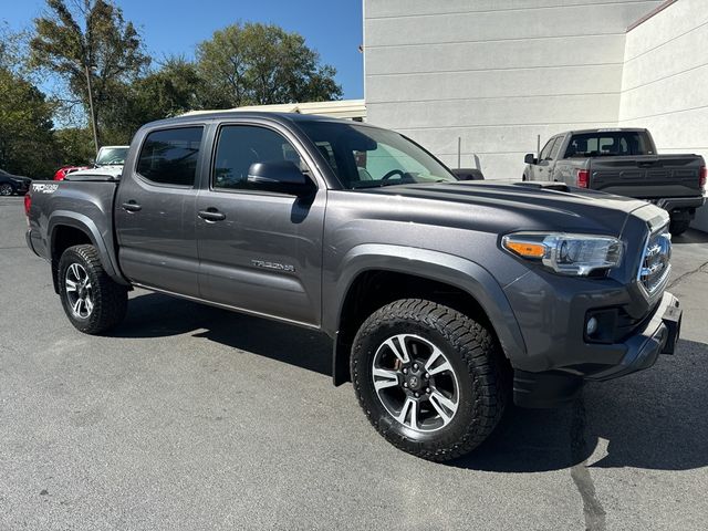 2016 Toyota Tacoma SR5