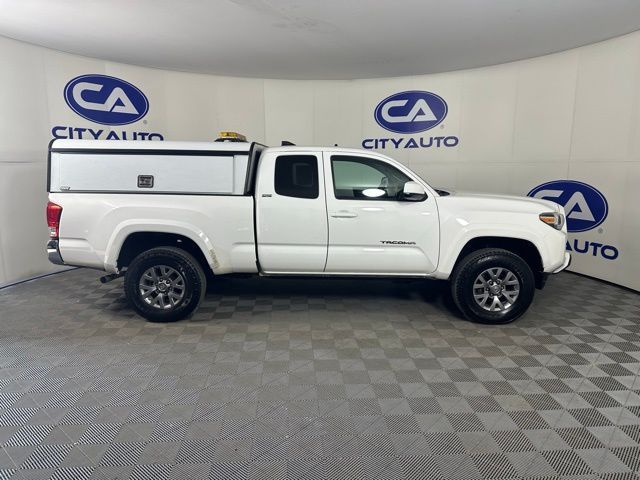 2016 Toyota Tacoma SR5