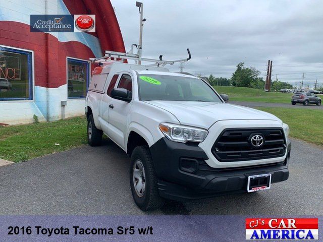 2016 Toyota Tacoma SR5