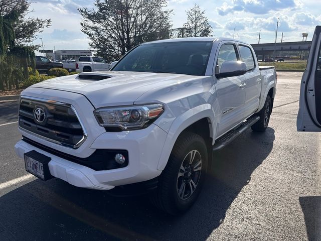 2016 Toyota Tacoma TRD Sport