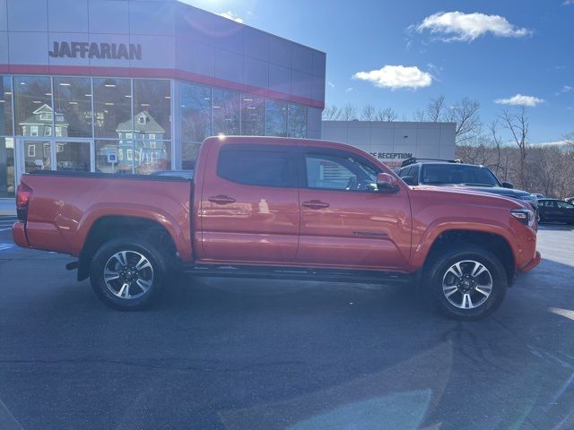 2016 Toyota Tacoma SR