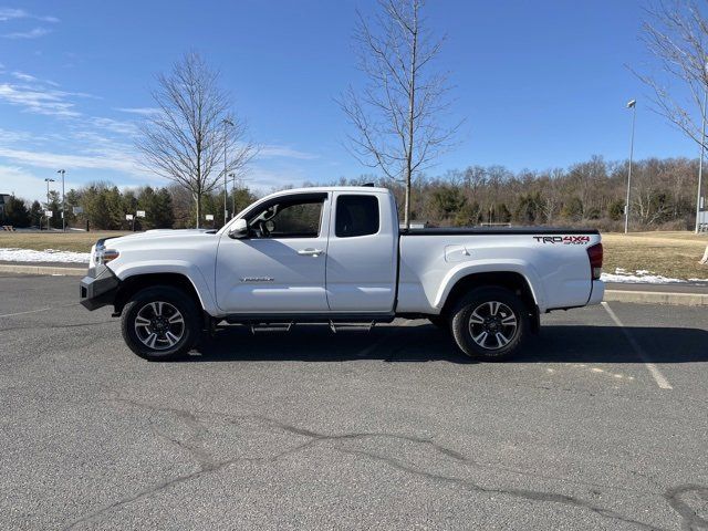 2016 Toyota Tacoma TRD Sport