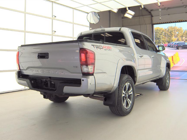 2016 Toyota Tacoma TRD Sport