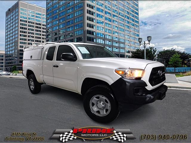 2016 Toyota Tacoma SR