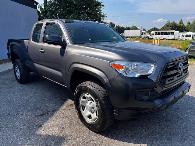 2016 Toyota Tacoma SR