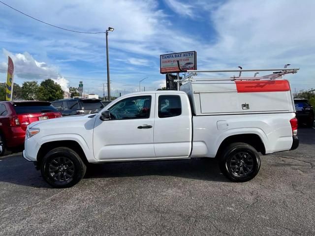 2016 Toyota Tacoma SR