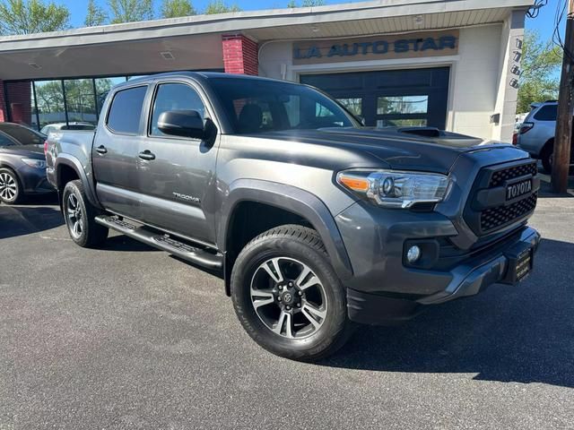 2016 Toyota Tacoma TRD Sport