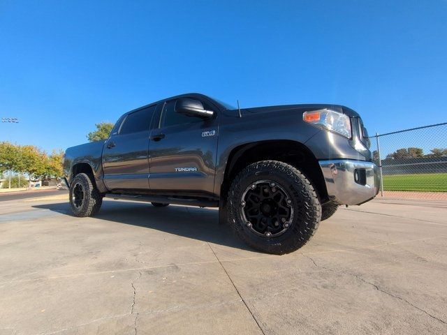 2016 Toyota Tundra SR5