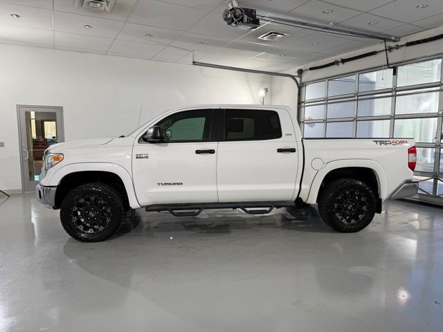 2016 Toyota Tundra SR5