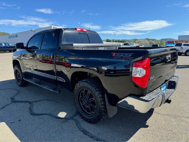 2016 Toyota Tundra SR5