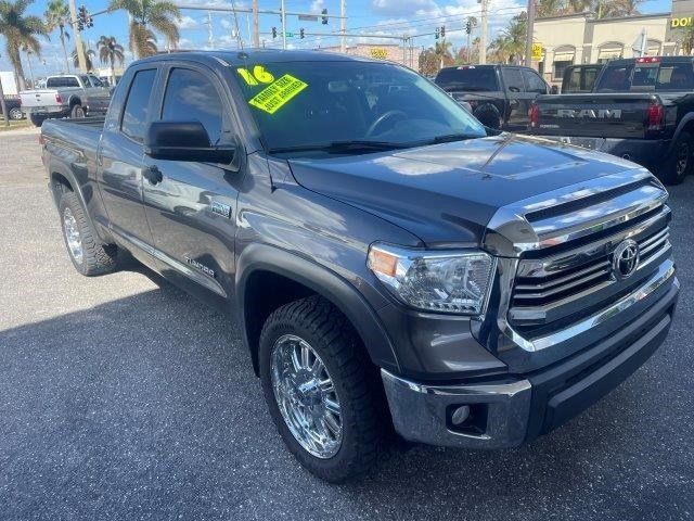 2016 Toyota Tundra SR5