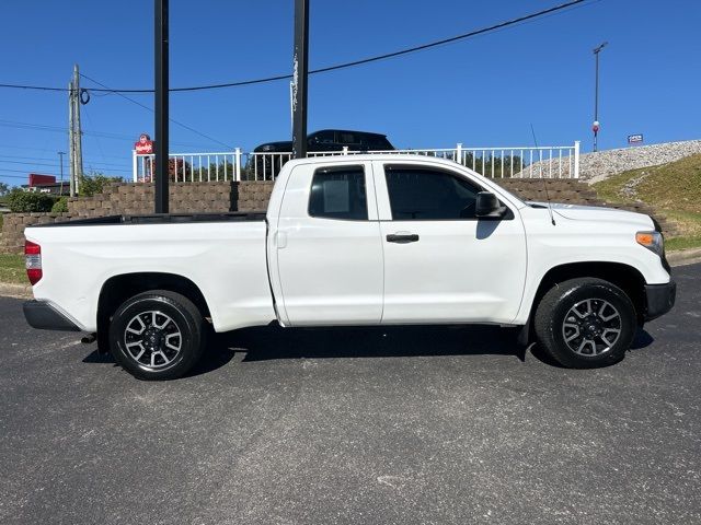 2016 Toyota Tundra SR