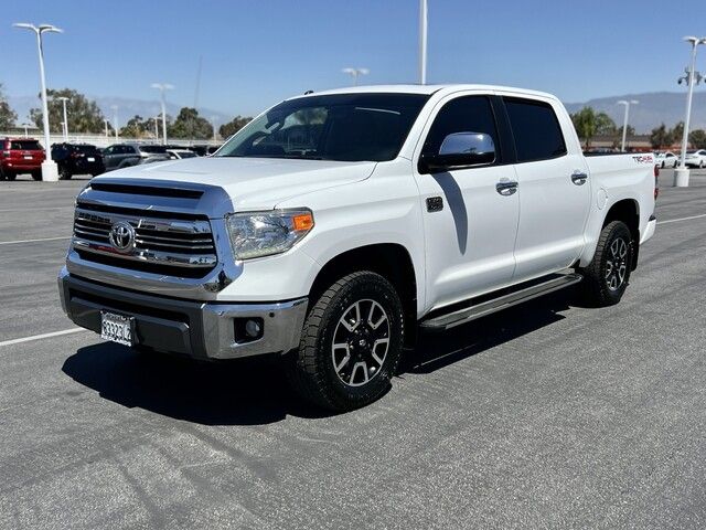 2016 Toyota Tundra Platinum