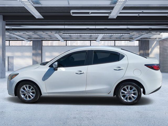 2016 Toyota Yaris 