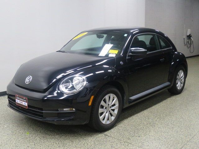 2016 Volkswagen Beetle 1.8T Wolfsburg Edition