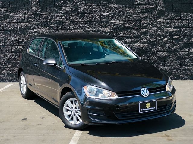 2016 Volkswagen Golf TSI S