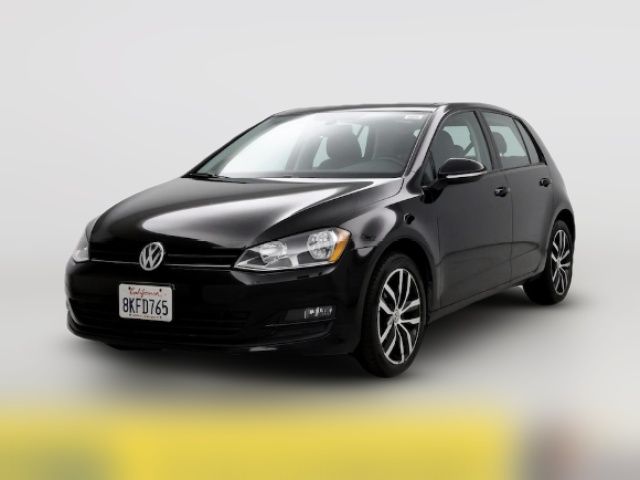 2016 Volkswagen Golf TSI SE