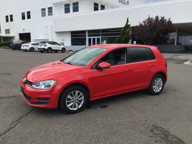 2016 Volkswagen Golf TSI S