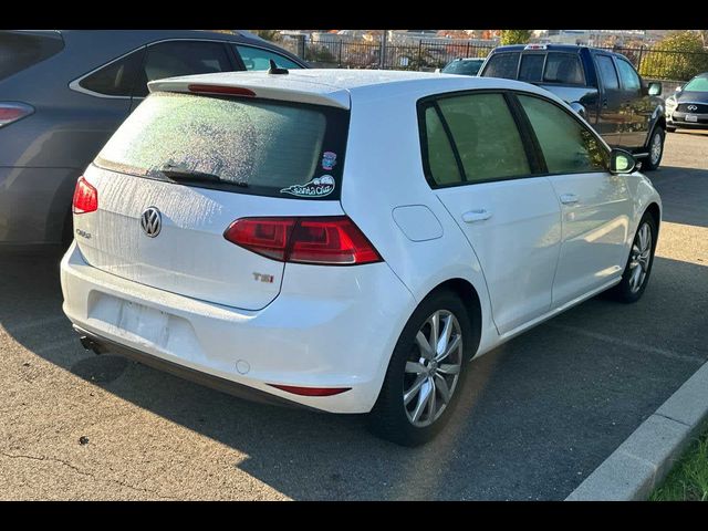 2016 Volkswagen Golf TSI S