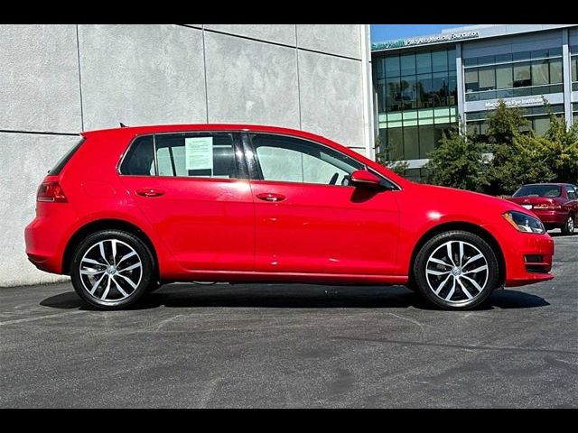 2016 Volkswagen Golf TSI SE