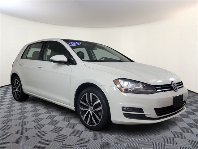 2016 Volkswagen Golf TSI SE