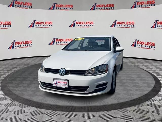 2016 Volkswagen Golf TSI S