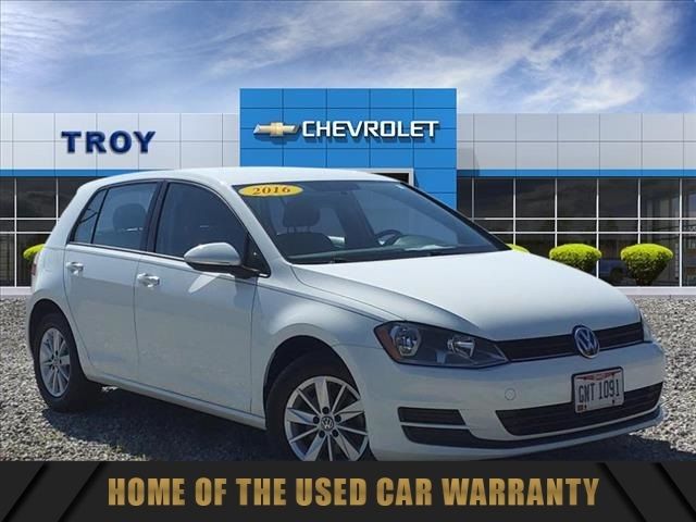 2016 Volkswagen Golf TSI S