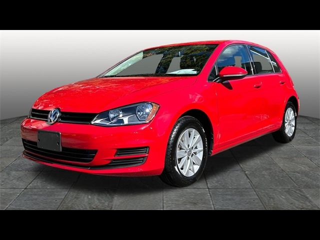 2016 Volkswagen Golf TSI S