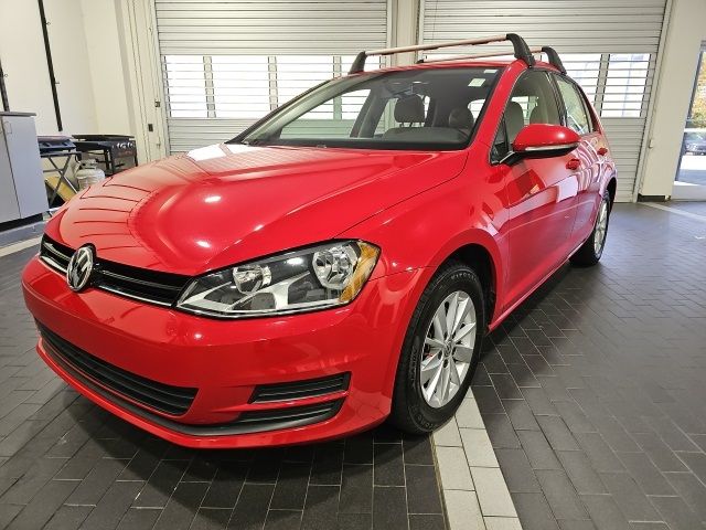 2016 Volkswagen Golf TSI S