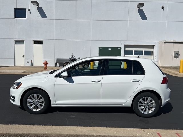 2016 Volkswagen Golf 