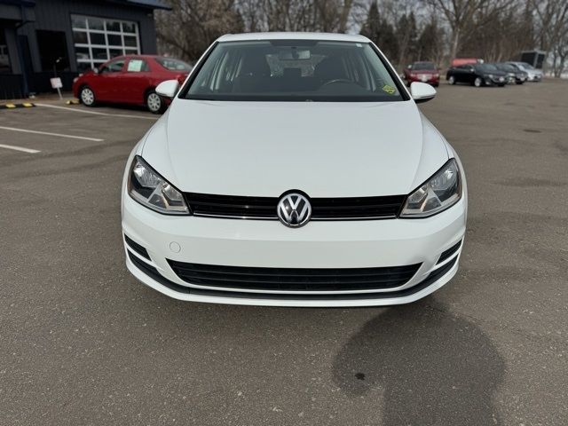 2016 Volkswagen Golf TSI S