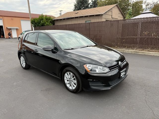 2016 Volkswagen Golf TSI S