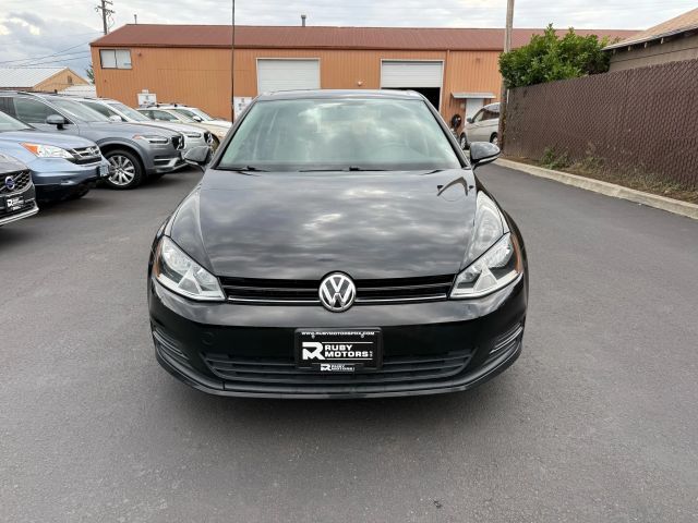2016 Volkswagen Golf TSI S