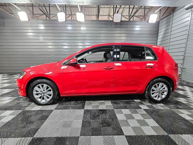 2016 Volkswagen Golf TSI S