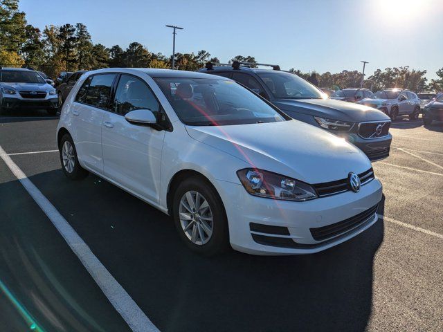 2016 Volkswagen Golf TSI S