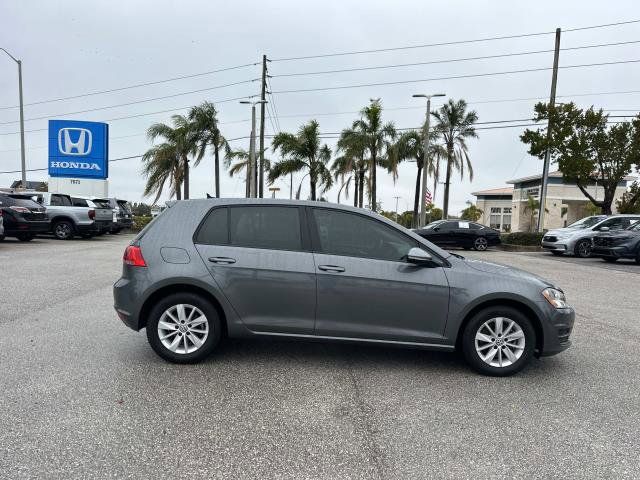 2016 Volkswagen Golf TSI S