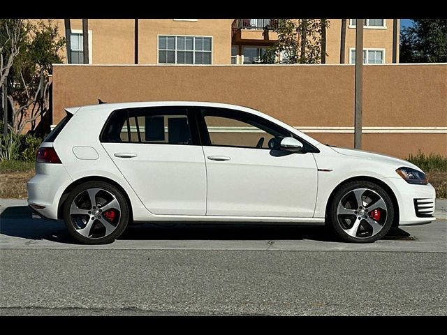 2016 Volkswagen Golf GTI Autobahn Performance