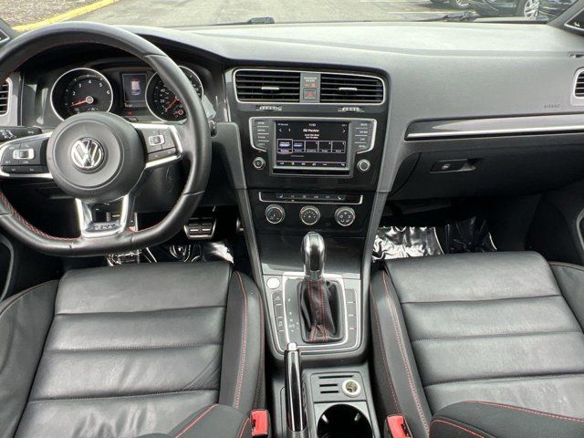 2016 Volkswagen Golf GTI SE Performance