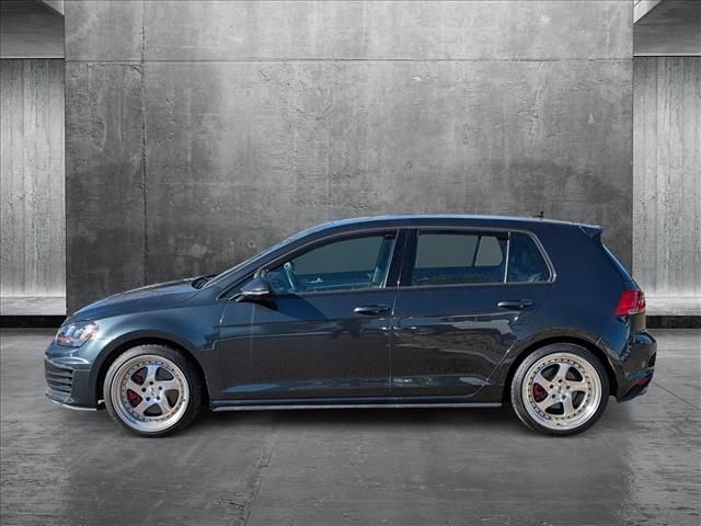 2016 Volkswagen Golf GTI SE