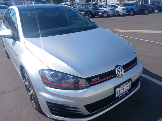 2016 Volkswagen Golf GTI SE Performance