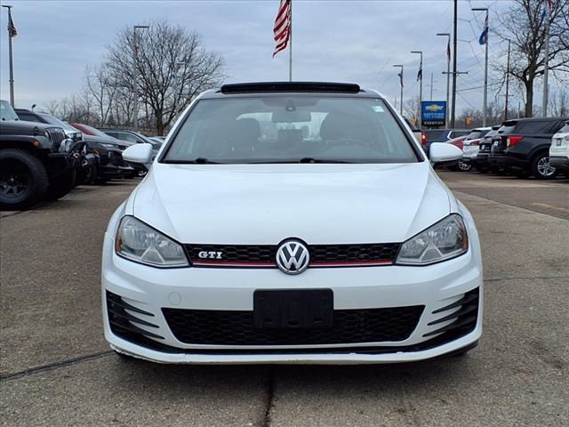 2016 Volkswagen Golf GTI SE